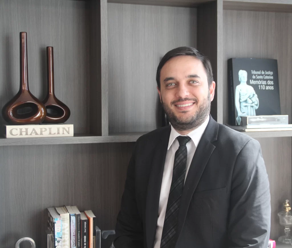 Juliano Mandelli Moreira